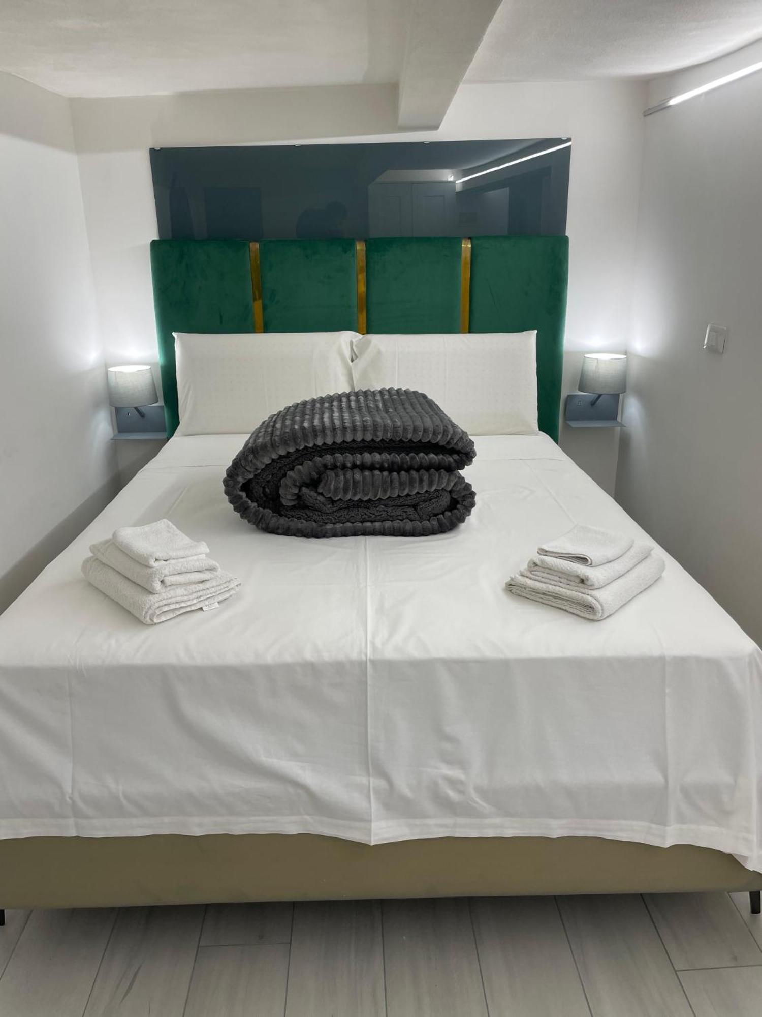 Double or Twin Room Private Bathroom,1643357419:JPEG
